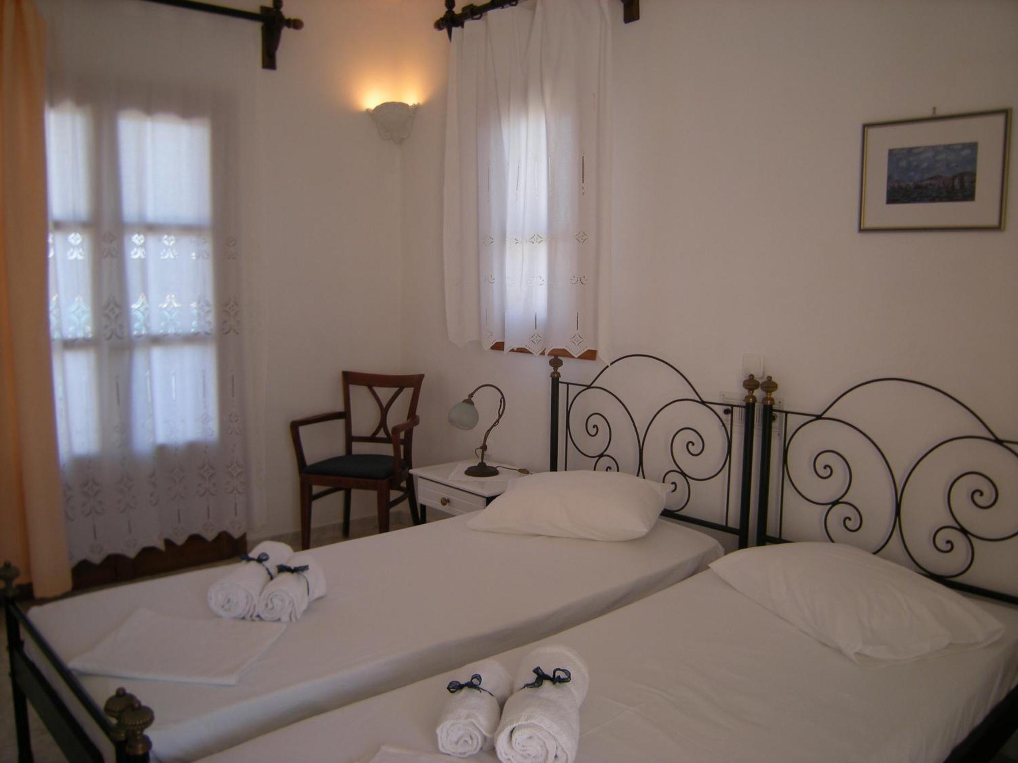 Roussos Beach Hotel Naousa  Bagian luar foto