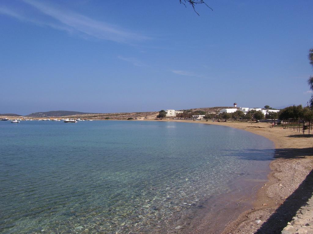 Roussos Beach Hotel Naousa  Bagian luar foto