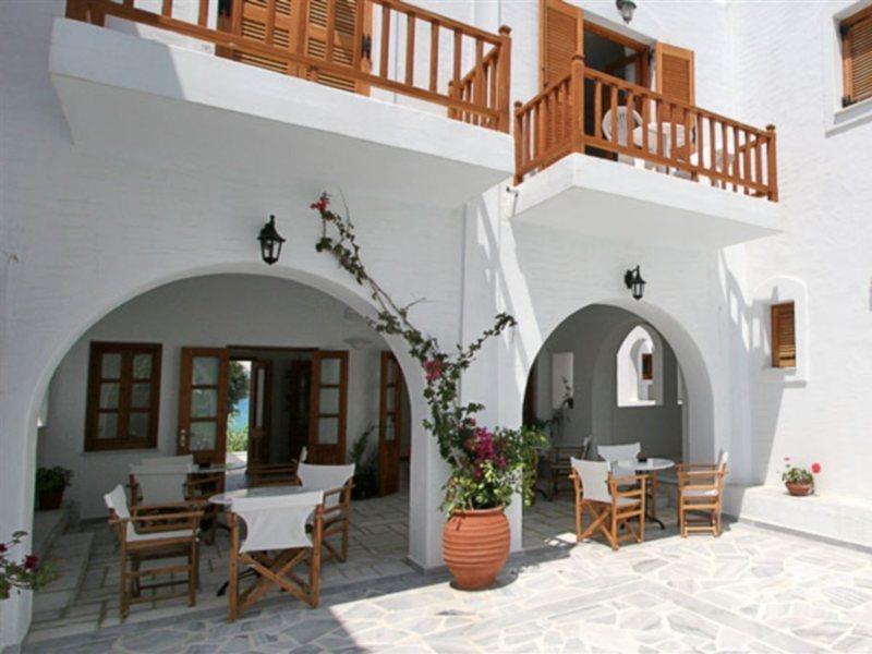 Roussos Beach Hotel Naousa  Bagian luar foto