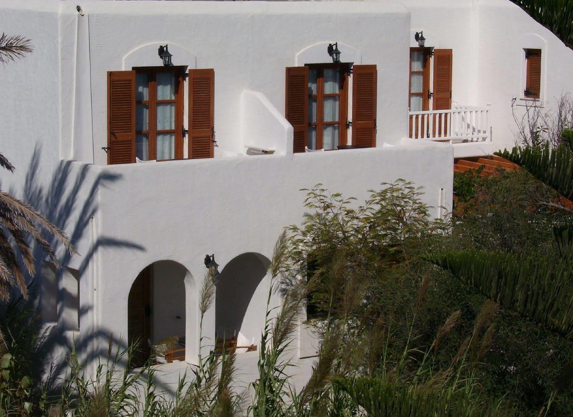Roussos Beach Hotel Naousa  Bagian luar foto