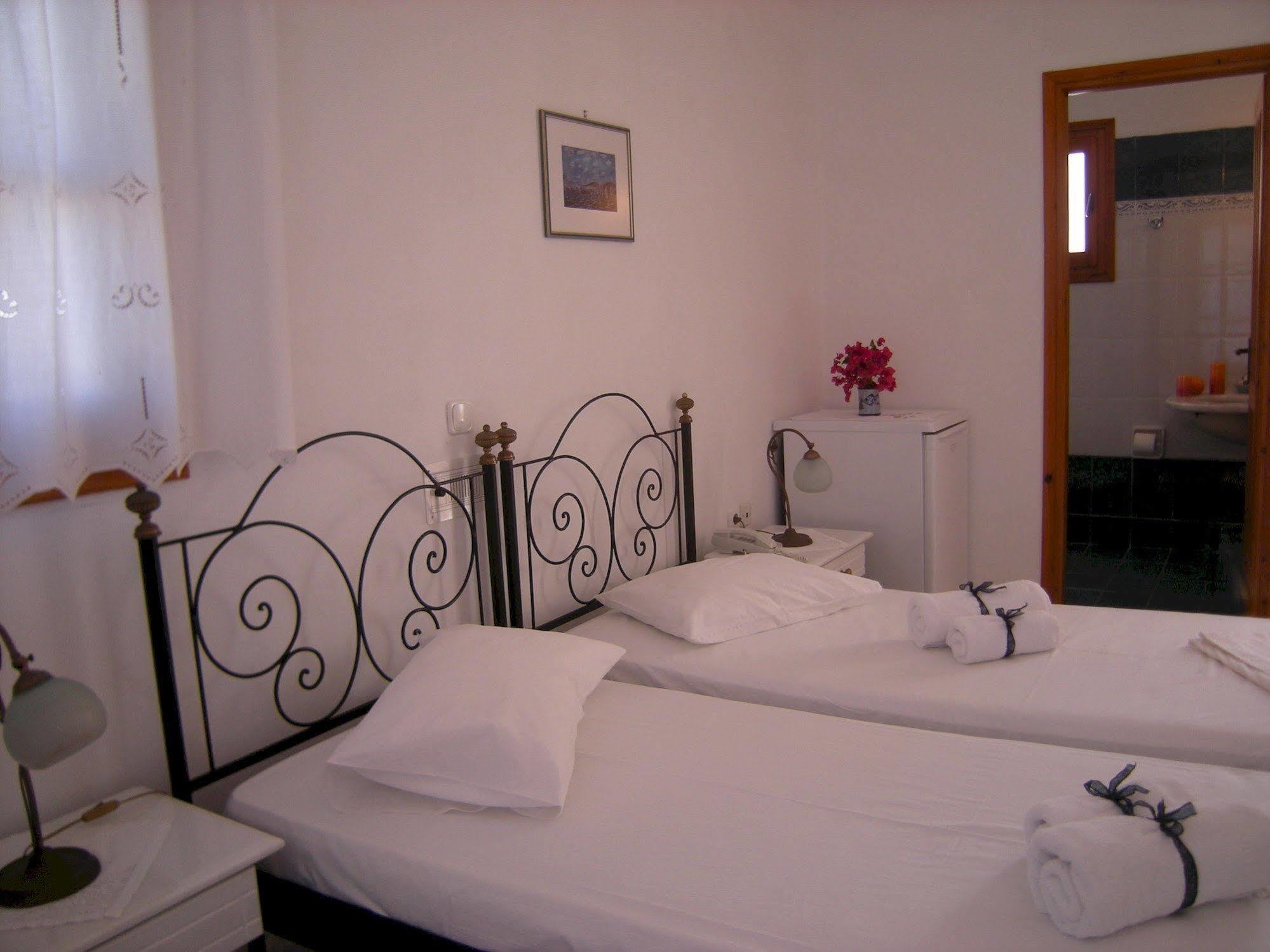 Roussos Beach Hotel Naousa  Ruang foto